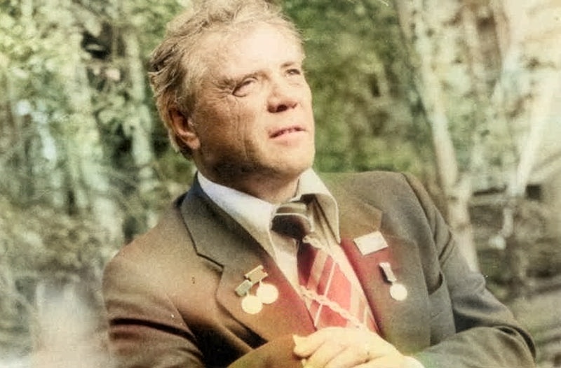 Сотоварищи: Виктор Астафьев – Михаил Шломов